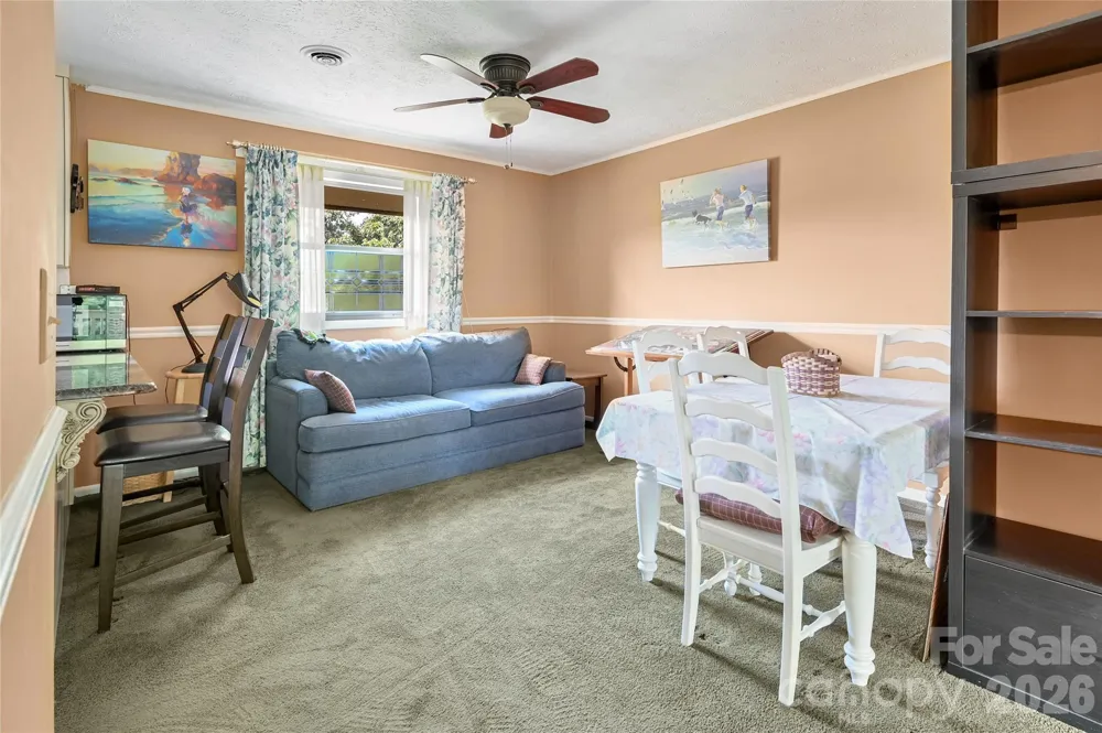 103 Oakwood Place #3 Hendersonville, NC 28792