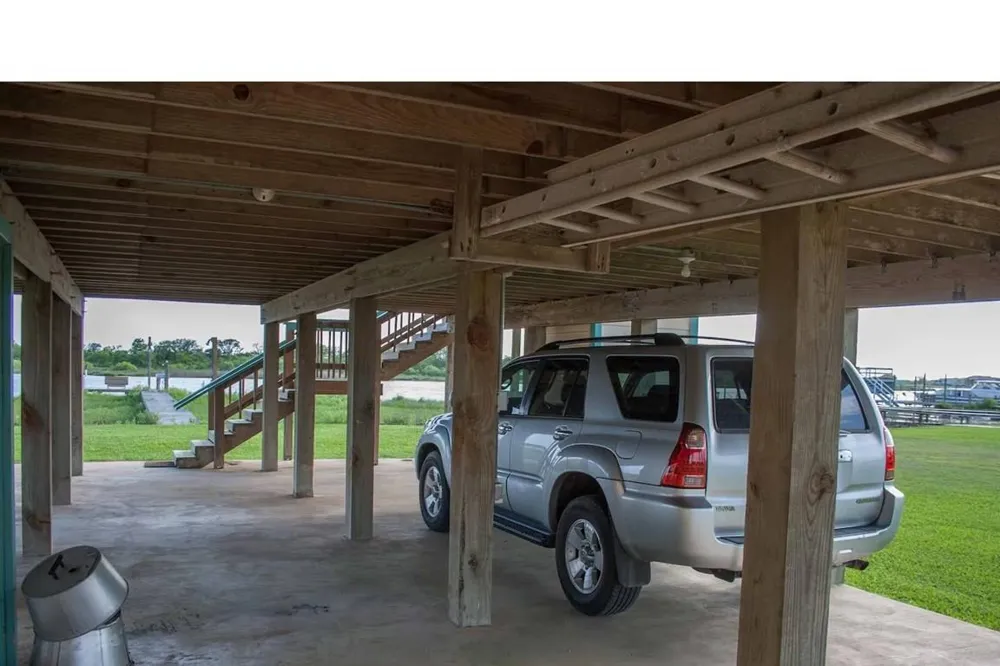 460 616 Sargent, TX 77414