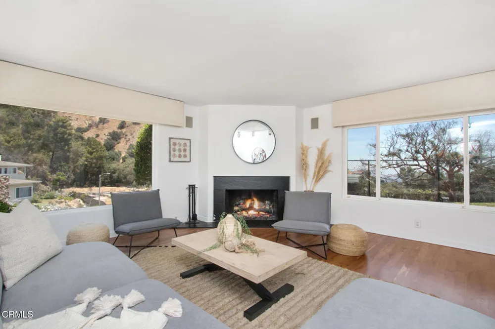3345 Rubio Crest Drive Altadena, CA 91001
