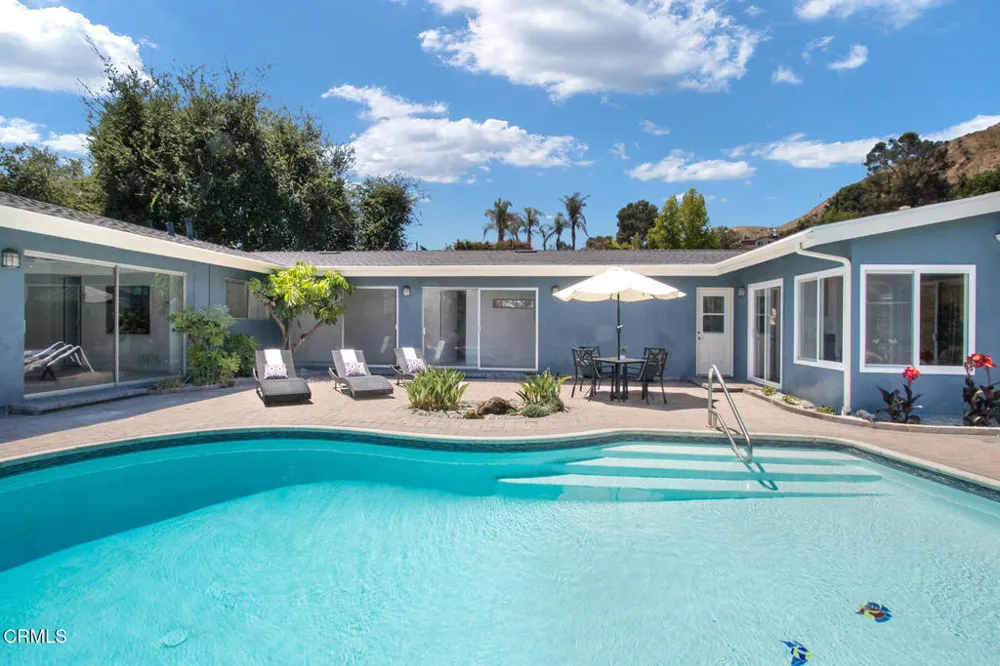 3345 Rubio Crest Drive Altadena, CA 91001