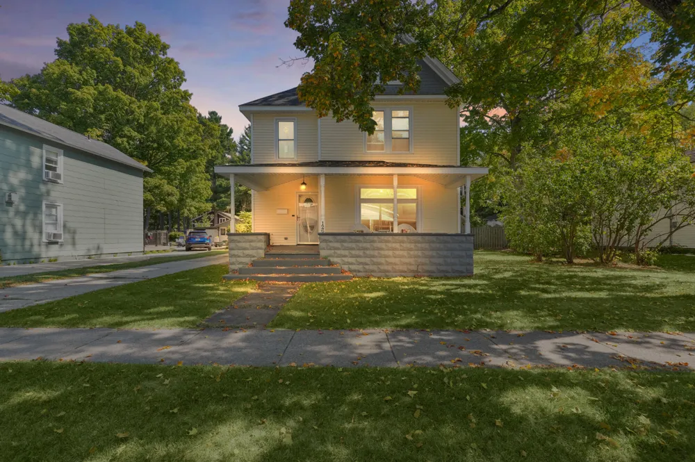 126 Monroe Street Rockford, MI 49341