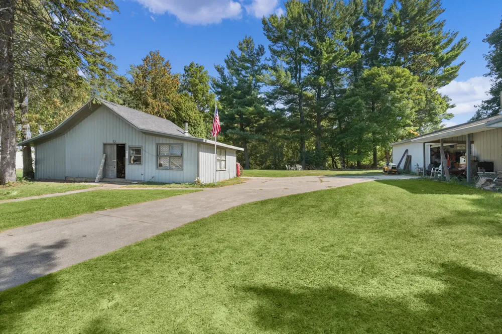 126 Monroe Street Rockford, MI 49341