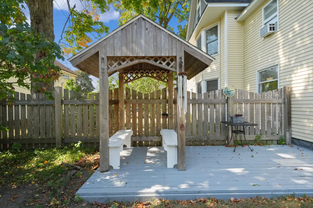 126 Monroe Street Rockford, MI 49341