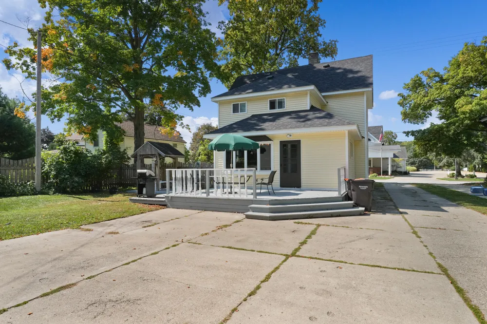 126 Monroe Street Rockford, MI 49341