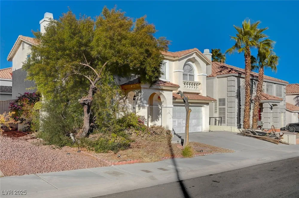 8776 Country View Avenue Las Vegas, NV 89129