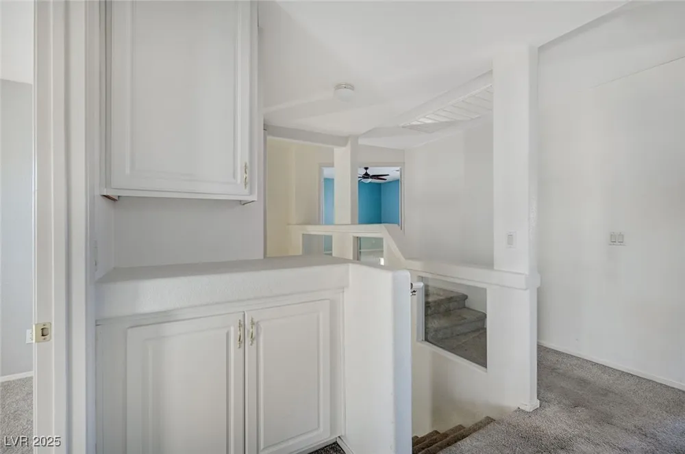 8776 Country View Avenue Las Vegas, NV 89129