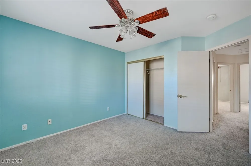 8776 Country View Avenue Las Vegas, NV 89129