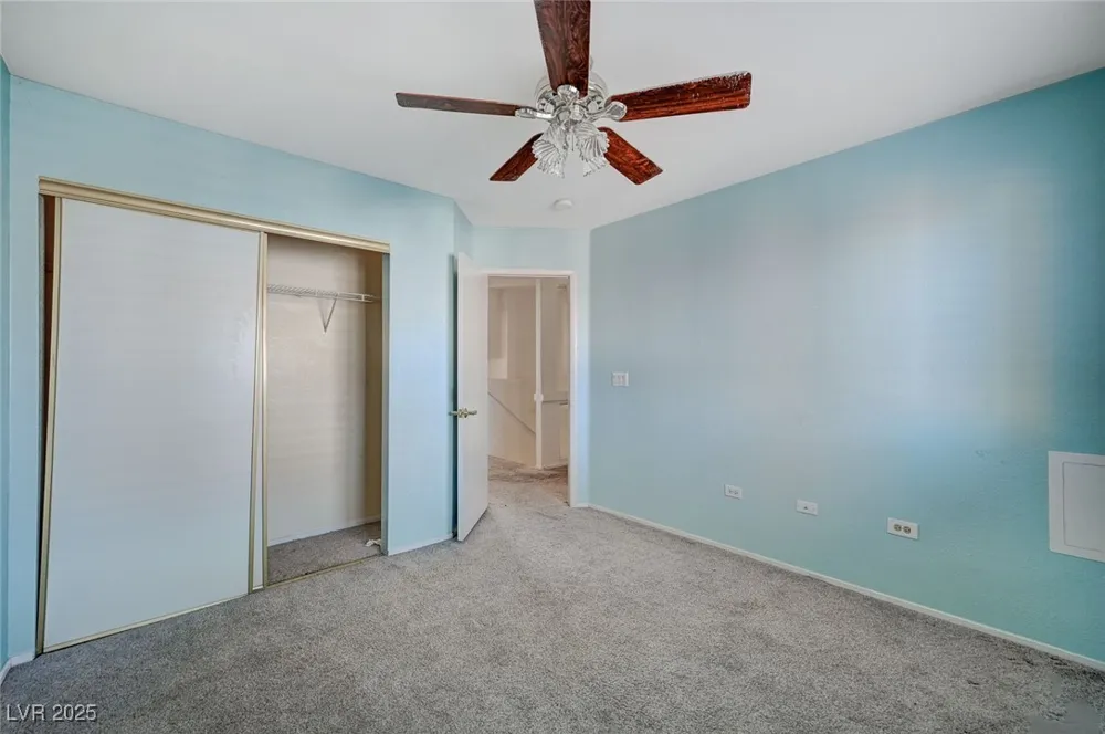 8776 Country View Avenue Las Vegas, NV 89129