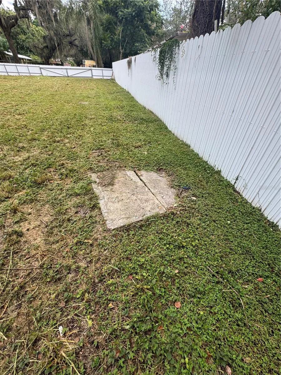 2211 KEUKA AVENUE Leesburg, FL 34748