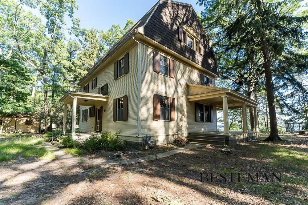 5795 Old Channel Trail Montague, MI 49437