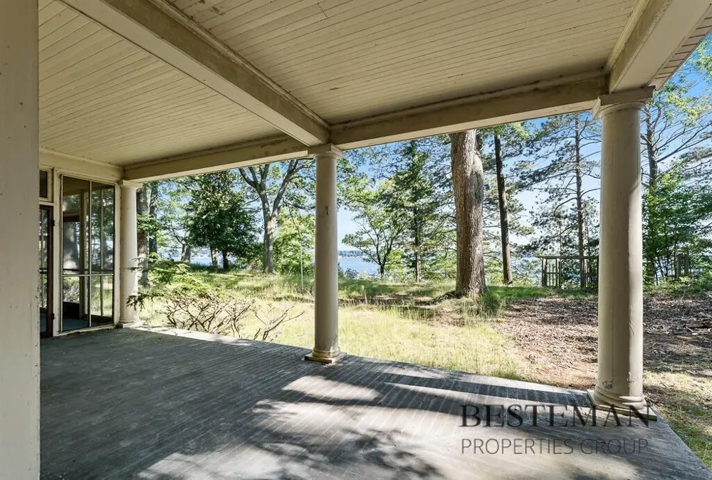 5795 Old Channel Trail Montague, MI 49437