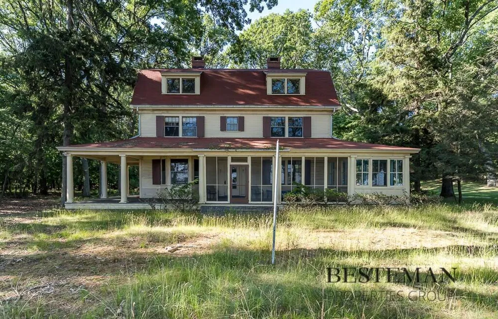 5795 Old Channel Trail Montague, MI 49437