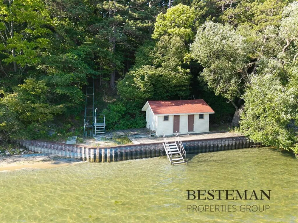 5795 Old Channel Trail Montague, MI 49437