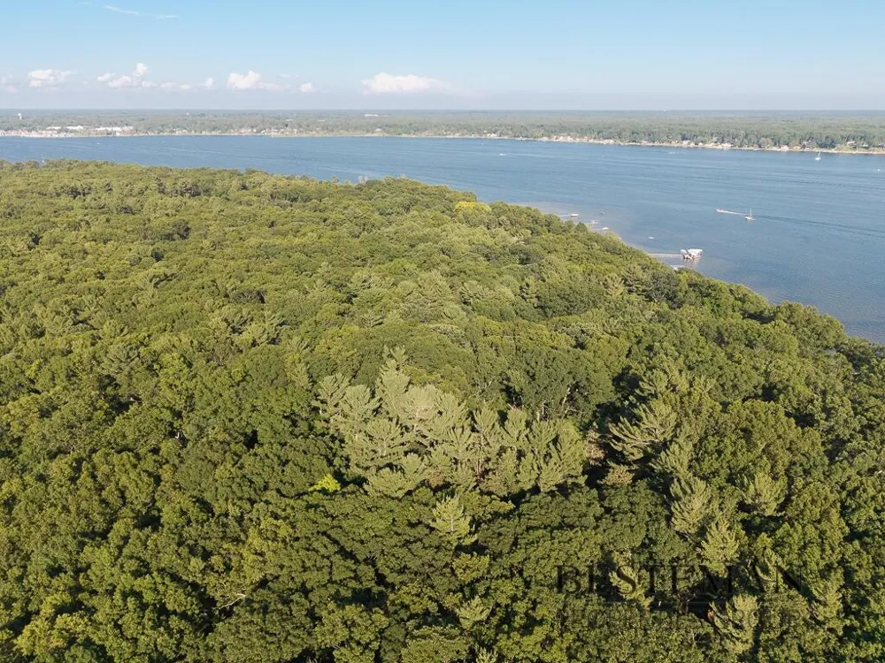 5795 Old Channel Trail Montague, MI 49437