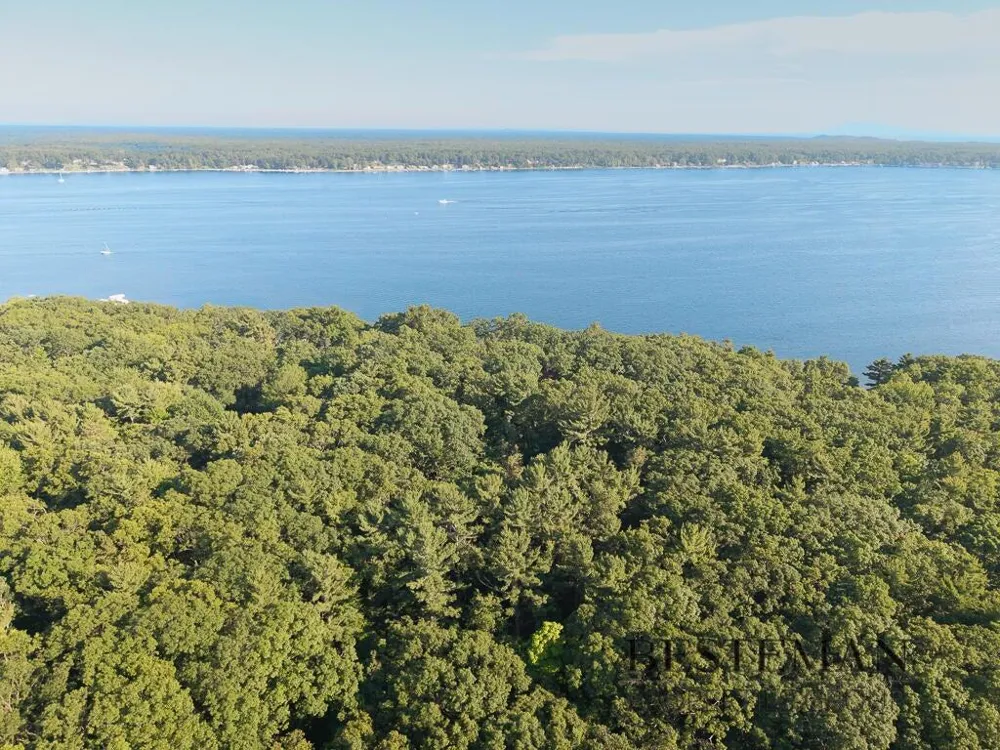 5795 Old Channel Trail Montague, MI 49437