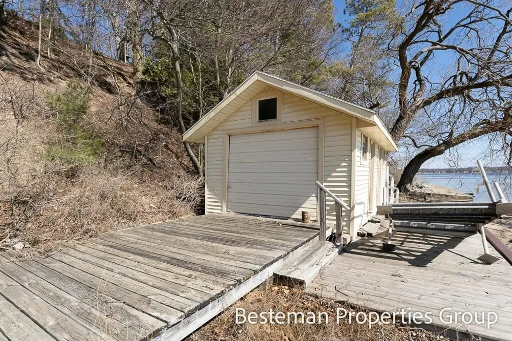 5795 Old Channel Trail Montague, MI 49437