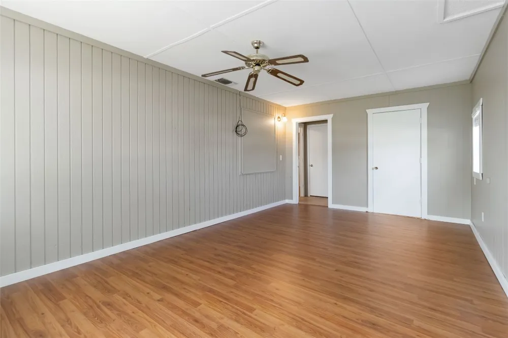 1515 Bee Lane Tow, TX 78672