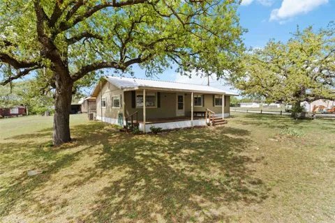 1515 Bee Lane