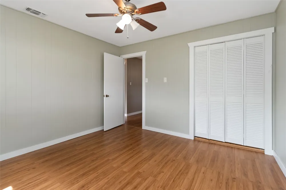 1515 Bee Lane Tow, TX 78672