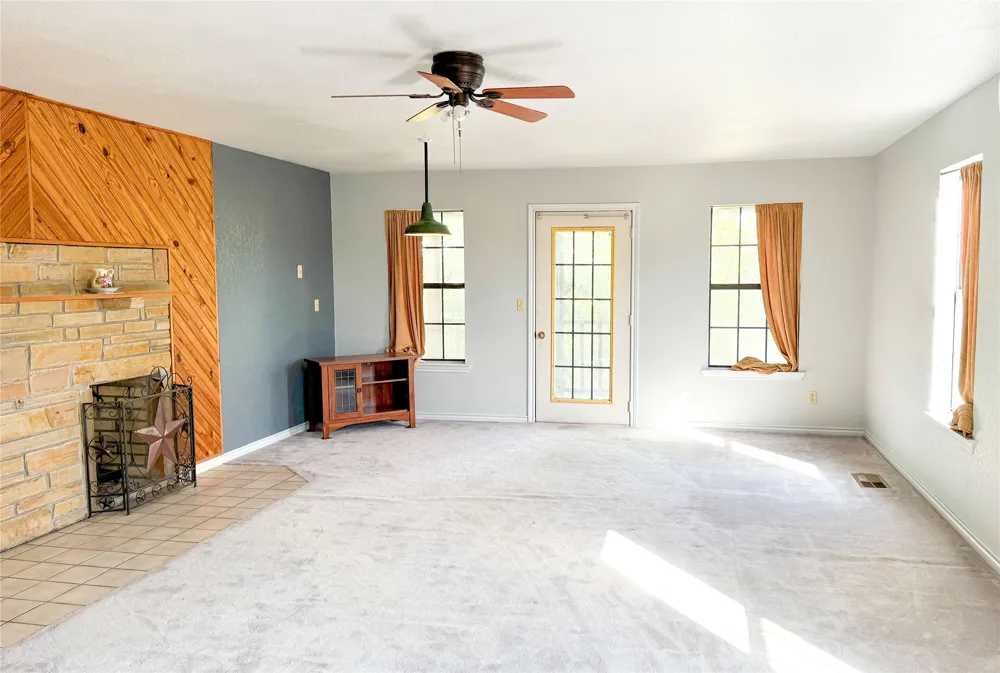 801 Highway 2214 Eastland, TX 76448