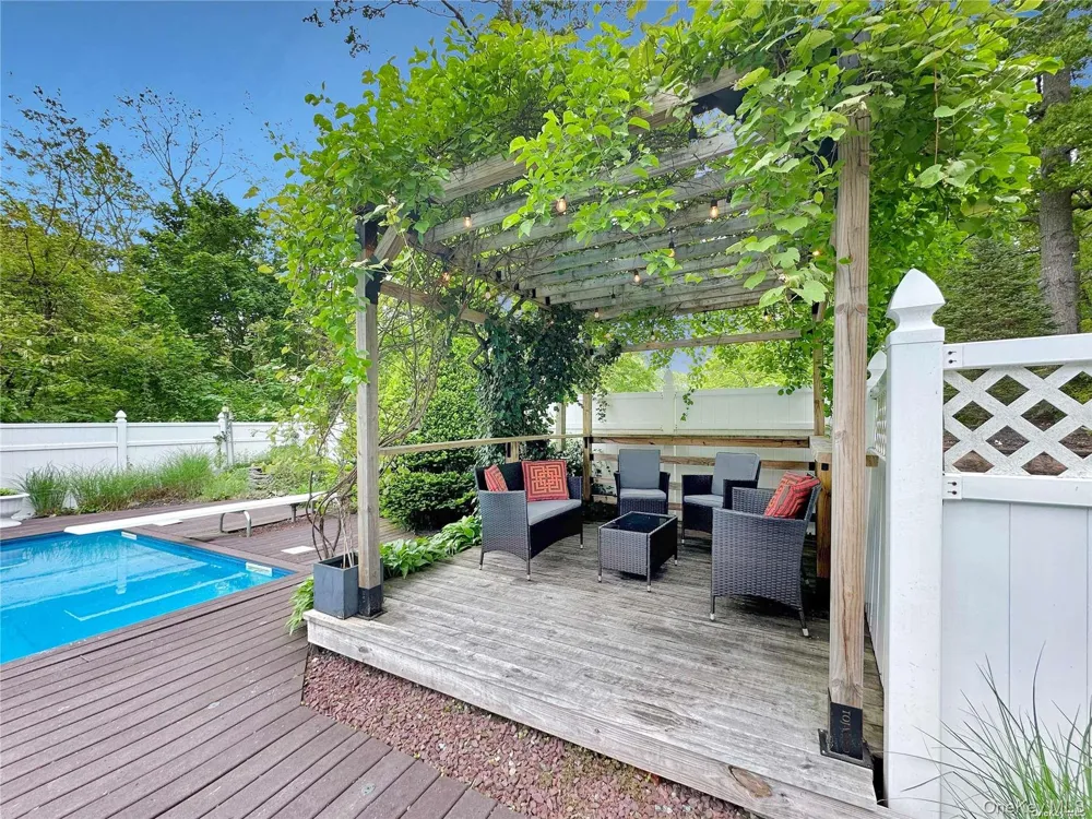 126 Overhill Road Wading River, NY 11792