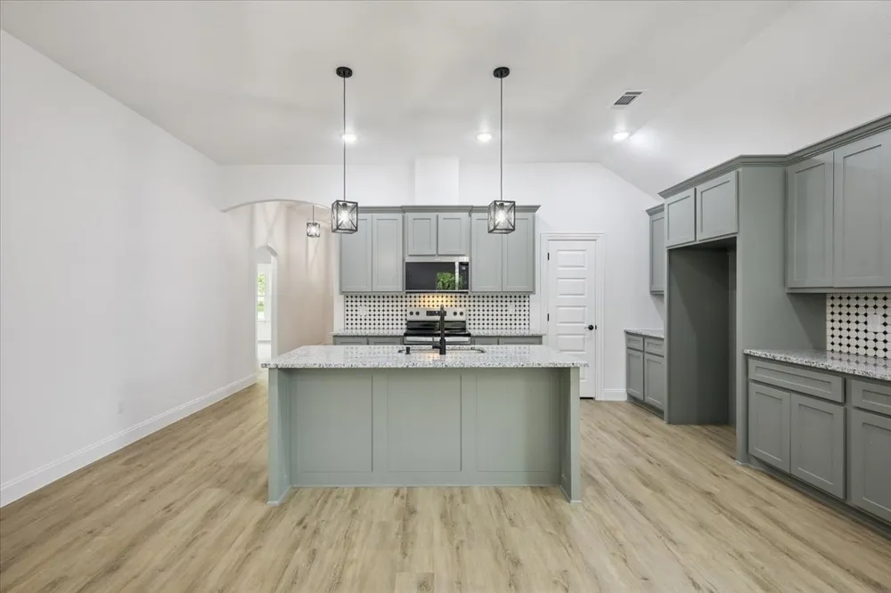 111 Oak Street Ector, TX 75439