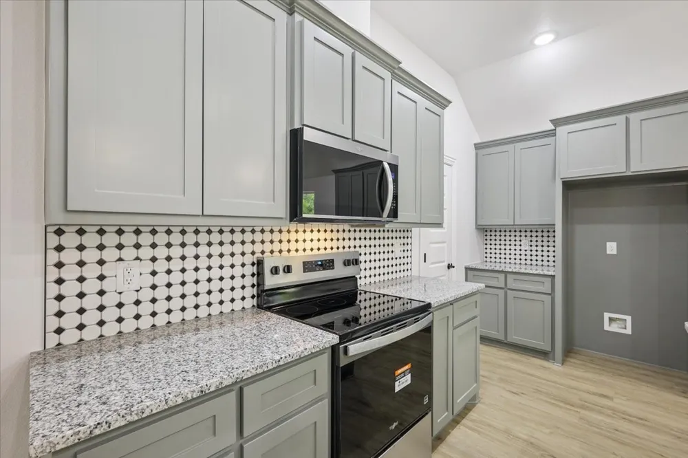 111 Oak Street Ector, TX 75439