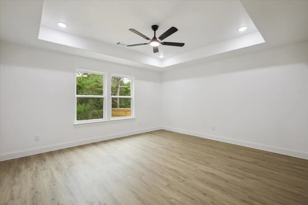 111 Oak Street Ector, TX 75439