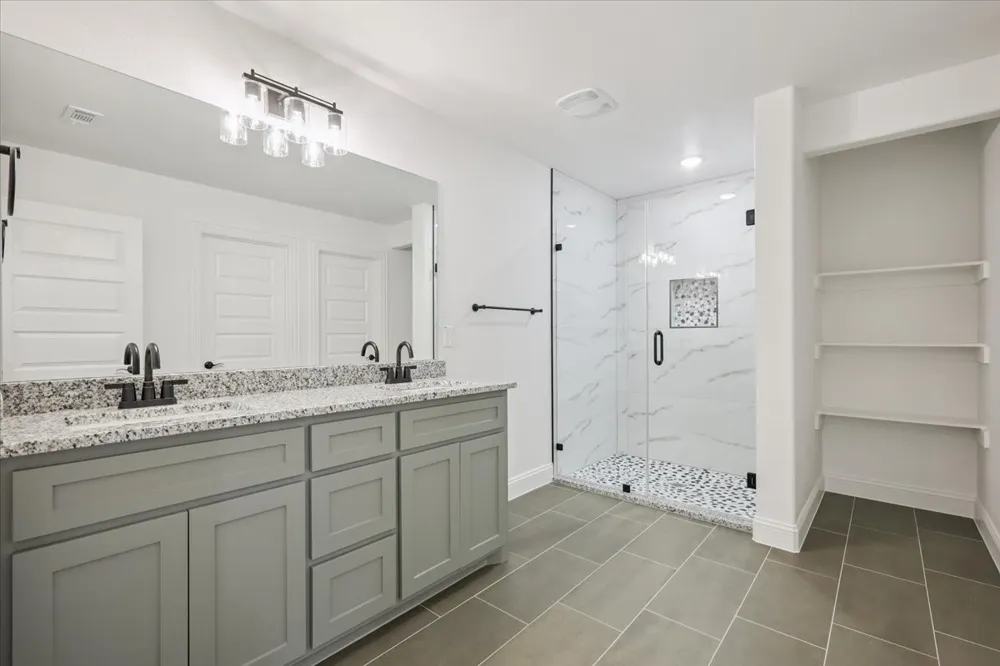 111 Oak Street Ector, TX 75439