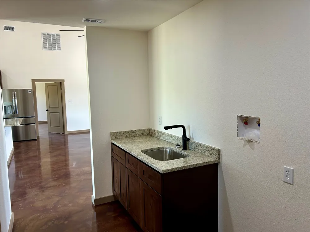 231 Hcr 1206 Blum, TX 76627