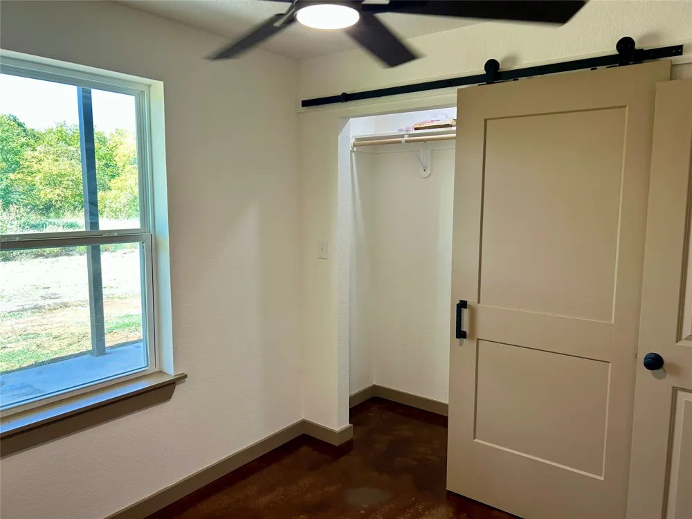 231 Hcr 1206 Blum, TX 76627