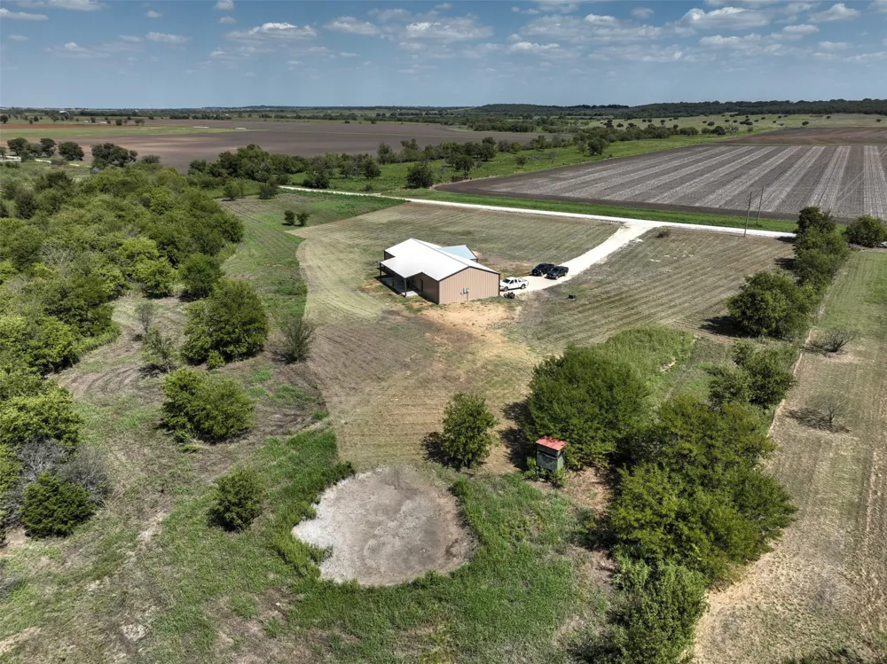 231 Hcr 1206 Blum, TX 76627