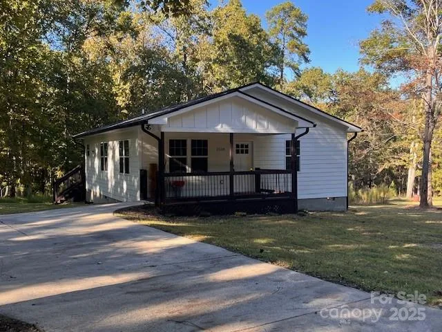 2538 Gemena Road Chapel Hill, NC 27516