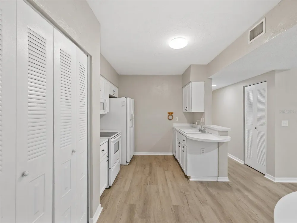 3358 MERMOOR DRIVE #102 Palm Harbor, FL 34685