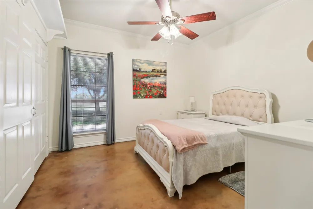 4209 Fm 813 Waxahachie, TX 75165