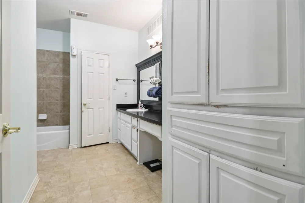 4209 Fm 813 Waxahachie, TX 75165