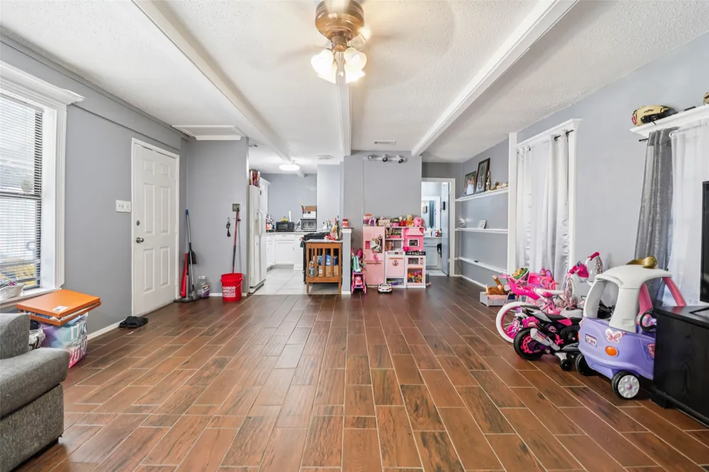 4209 Fm 813 Waxahachie, TX 75165