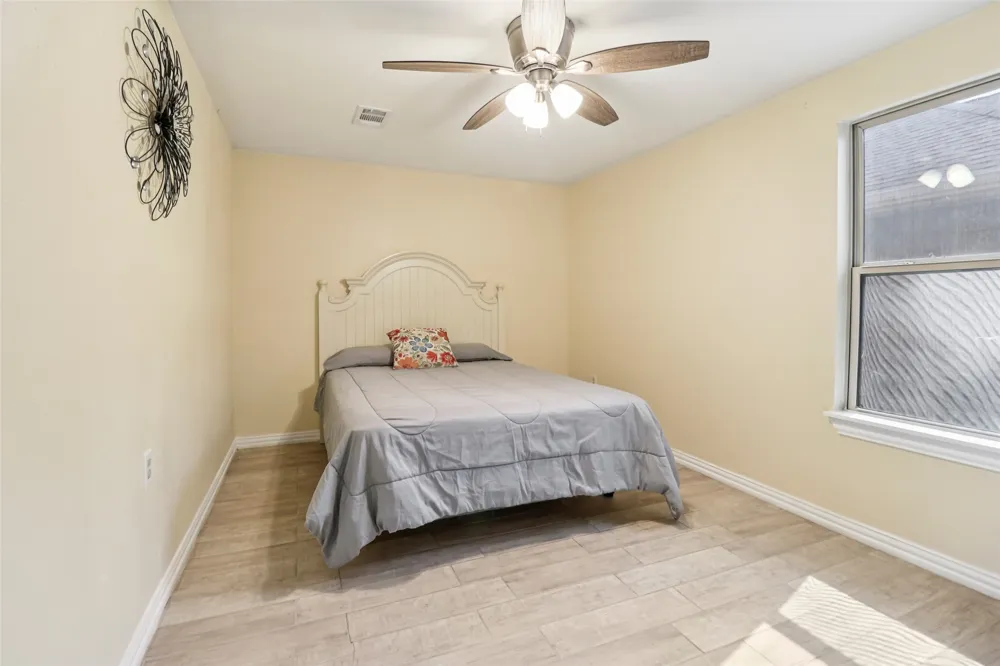 4209 Fm 813 Waxahachie, TX 75165