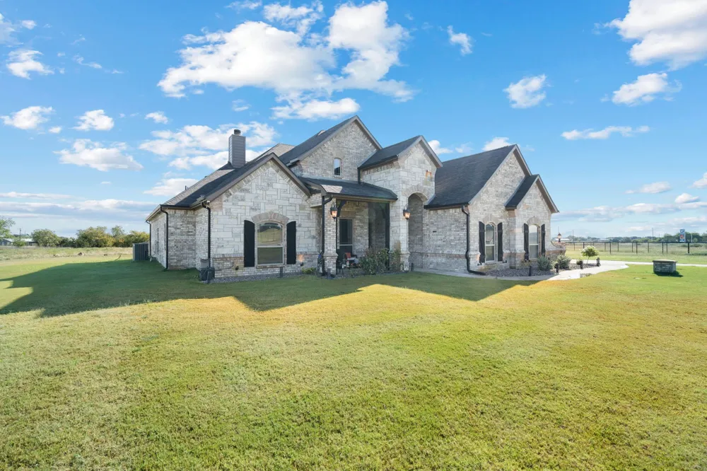 3032 Perkins Lane Weatherford, TX 76088