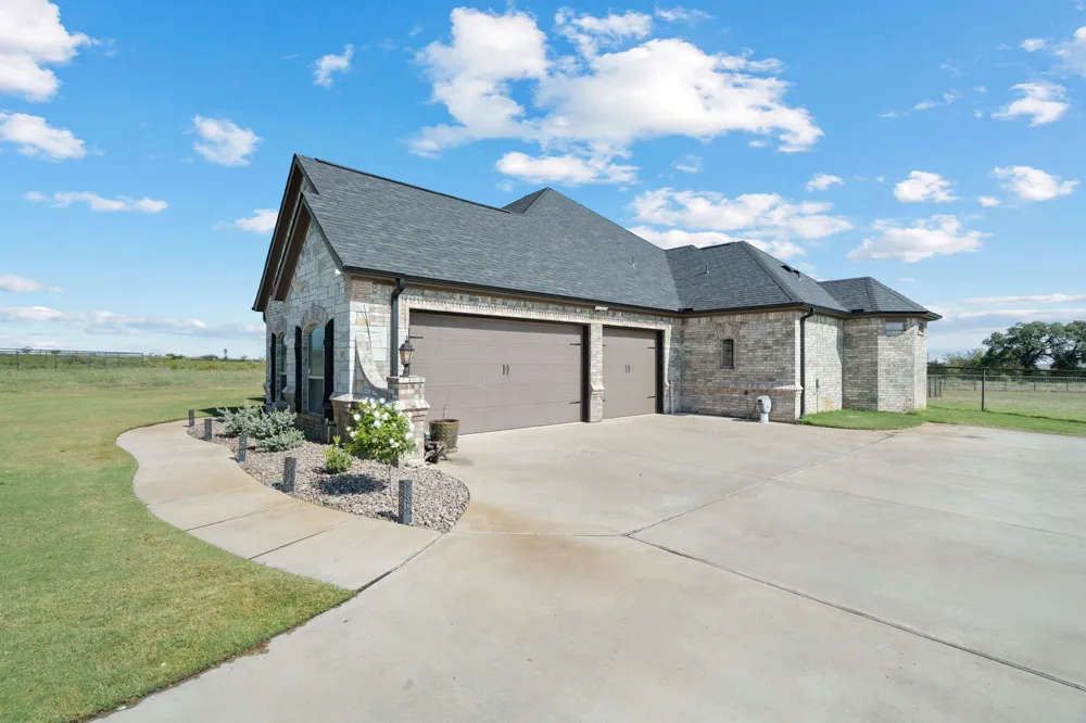 3032 Perkins Lane Weatherford, TX 76088