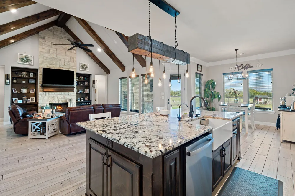 3032 Perkins Lane Weatherford, TX 76088