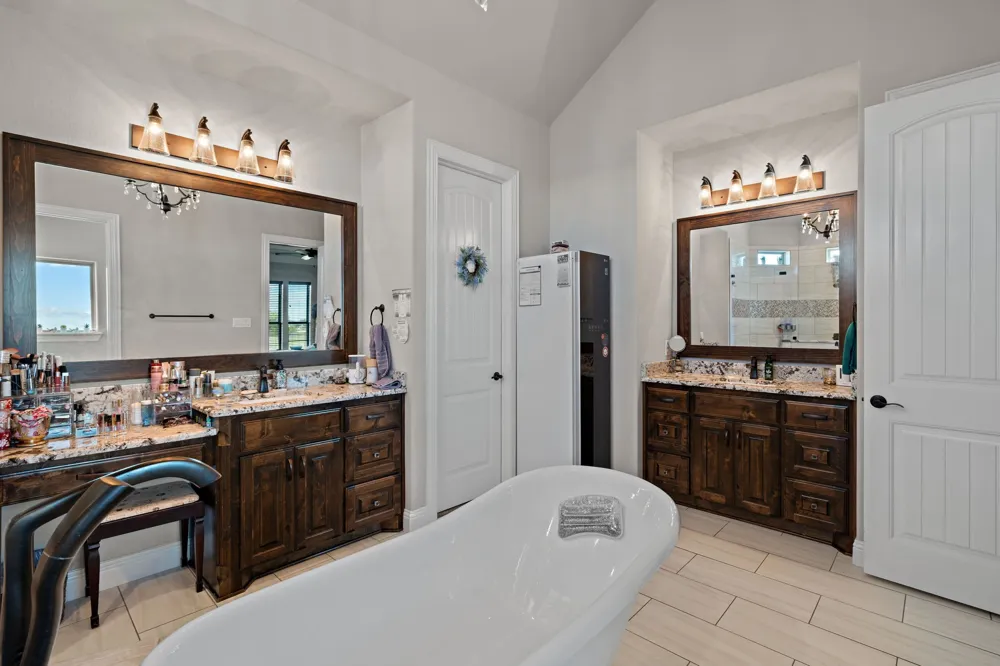 3032 Perkins Lane Weatherford, TX 76088