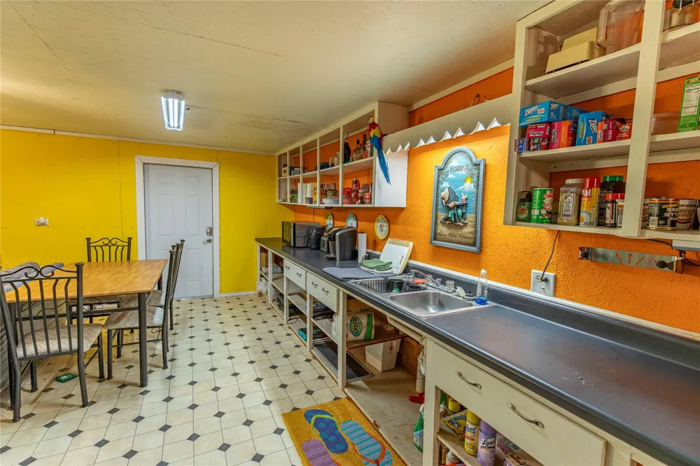 267 S Gulf Rd Matagorda, TX 77457