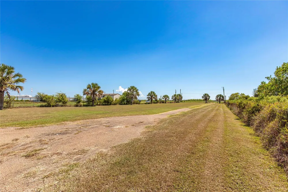 267 S Gulf Rd Matagorda, TX 77457