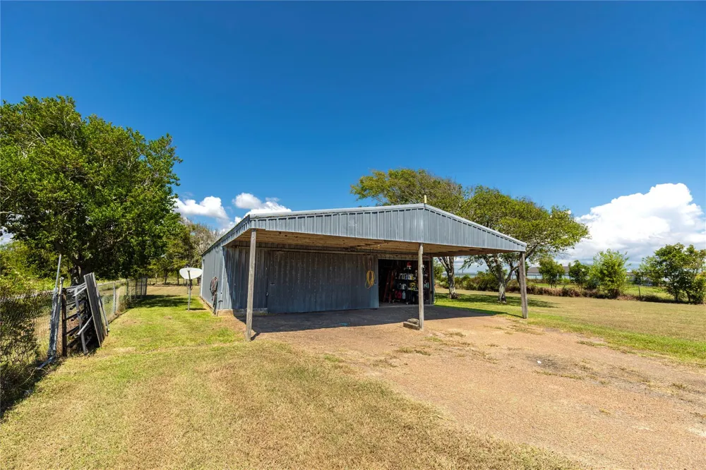 267 S Gulf Rd Matagorda, TX 77457