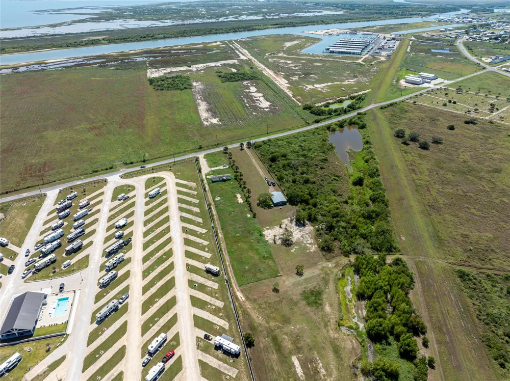 267 S Gulf Rd Matagorda, TX 77457