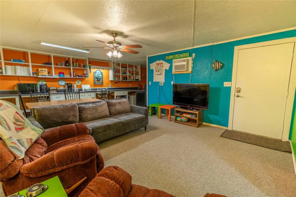 267 S Gulf Rd Matagorda, TX 77457