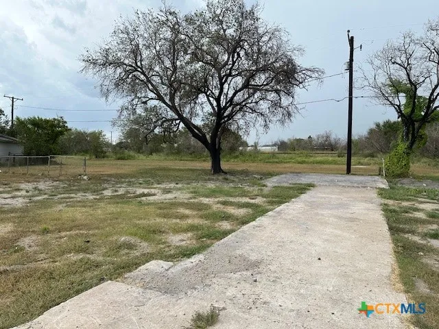 840 Hamilton Street Sinton, TX 78387