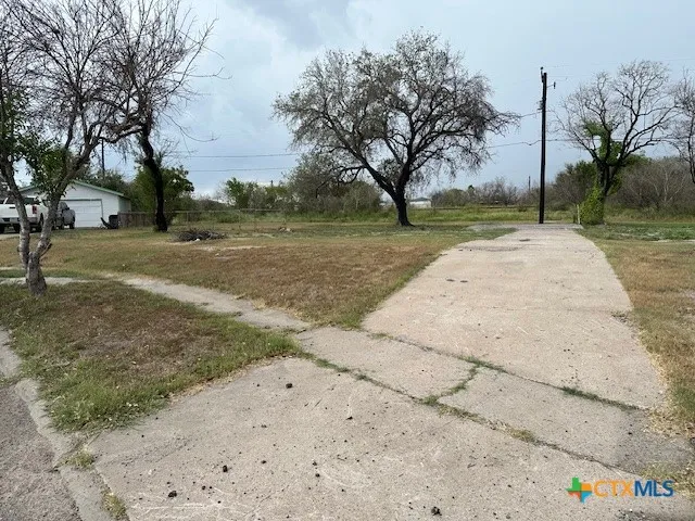 840 Hamilton Street Sinton, TX 78387