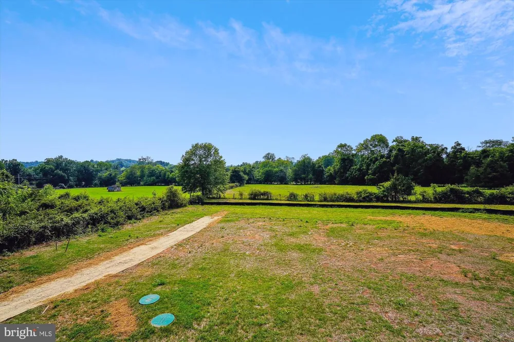 EGGBORNSVILLE ROAD Rixeyville, VA 22737